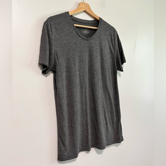 Urban Collection Unisex Charcoal Gray T-Shirt Size Large - Picture 4 of 8